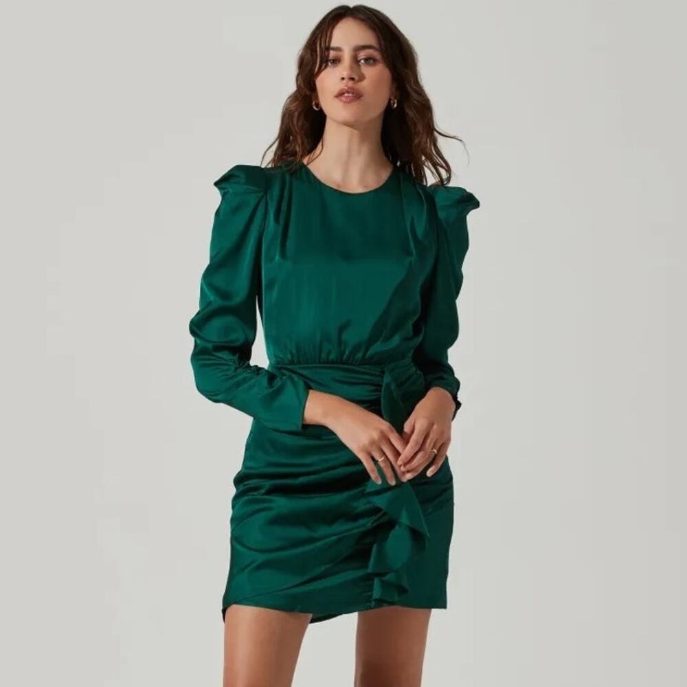 ASTR The Label Green Ruched Satin Long Sleeve Mini Dress Size XL NWT